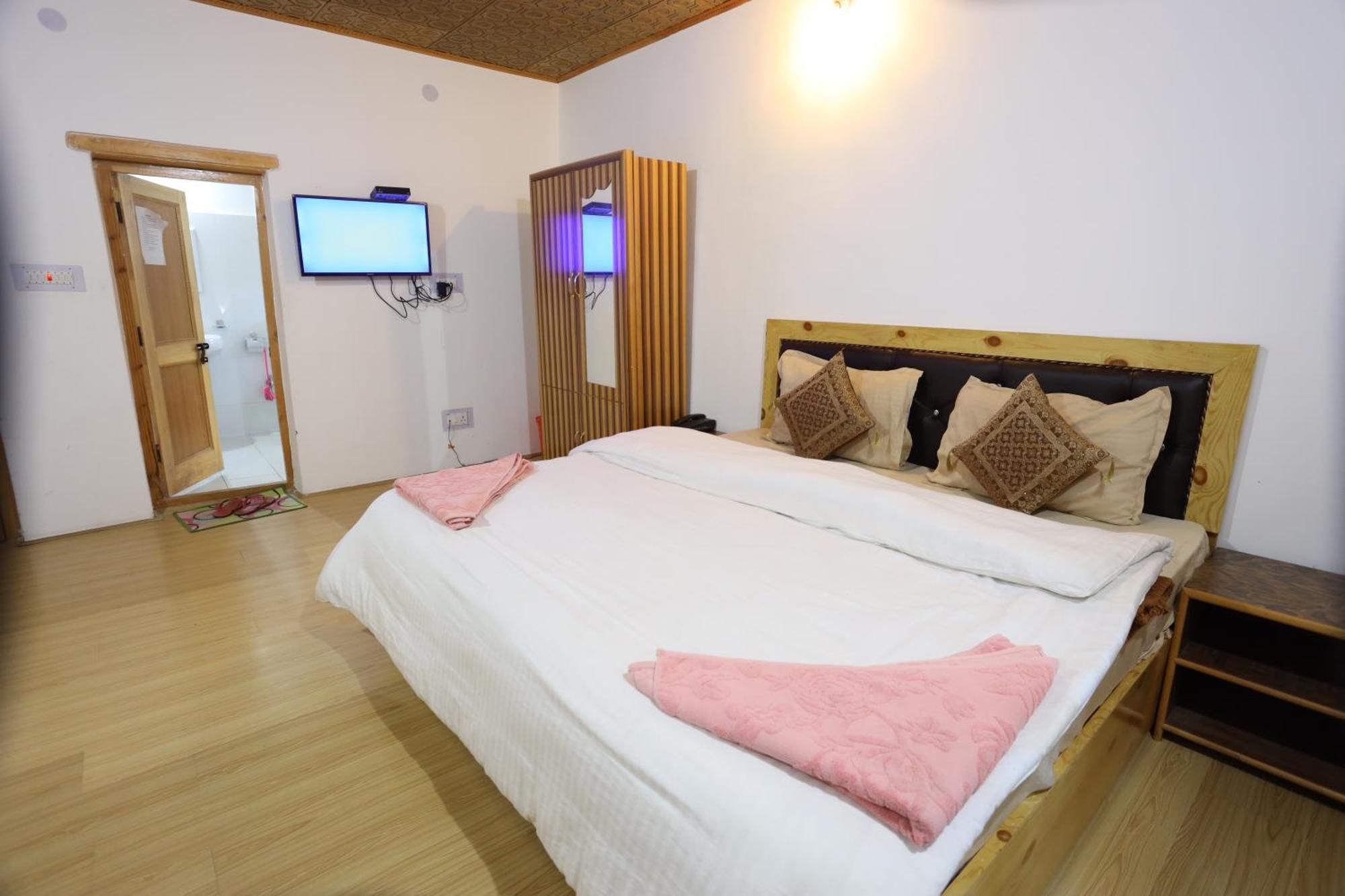 Odbar Guest House Best Guest House At Leh Ladakh Екстериор снимка