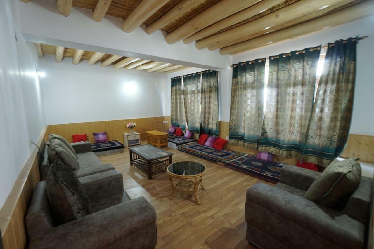 Odbar Guest House Best Guest House At Leh Ladakh Екстериор снимка